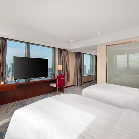 Novotel Atlantis Shanghai - Breakfast In The Clouds With River View In The Revolving Restaurant & 24Hours Free Self-Laundry Xangai Exterior foto