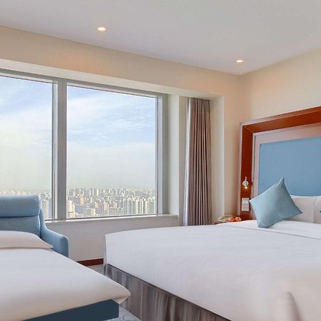 Novotel Atlantis Shanghai - Breakfast In The Clouds With River View In The Revolving Restaurant & 24Hours Free Self-Laundry Xangai Exterior foto