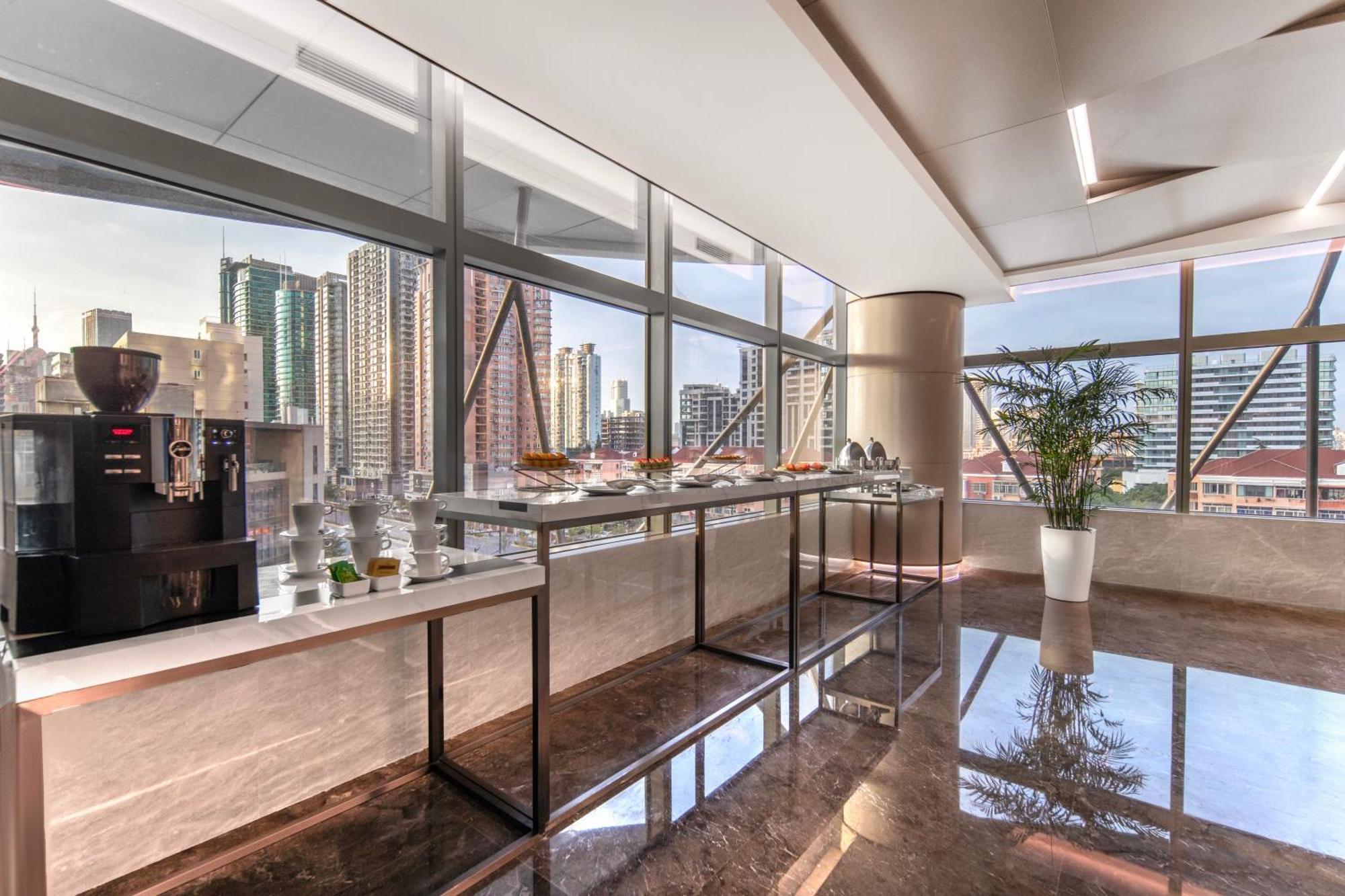 Novotel Atlantis Shanghai - Breakfast In The Clouds With River View In The Revolving Restaurant & 24Hours Free Self-Laundry Xangai Exterior foto