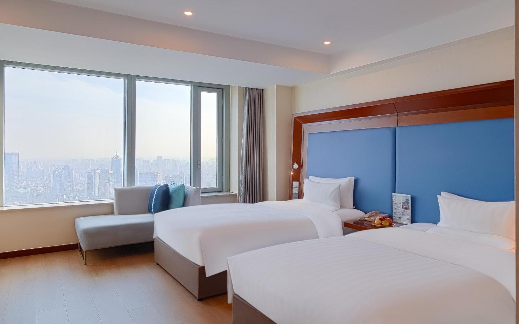 Novotel Atlantis Shanghai - Breakfast In The Clouds With River View In The Revolving Restaurant & 24Hours Free Self-Laundry Xangai Exterior foto