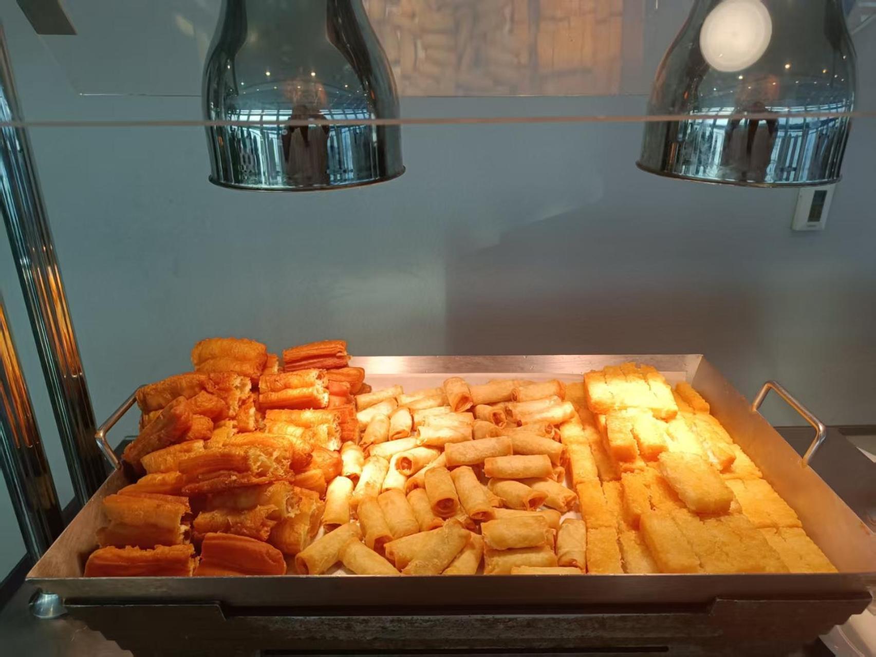 Novotel Atlantis Shanghai - Breakfast In The Clouds With River View In The Revolving Restaurant & 24Hours Free Self-Laundry Xangai Exterior foto