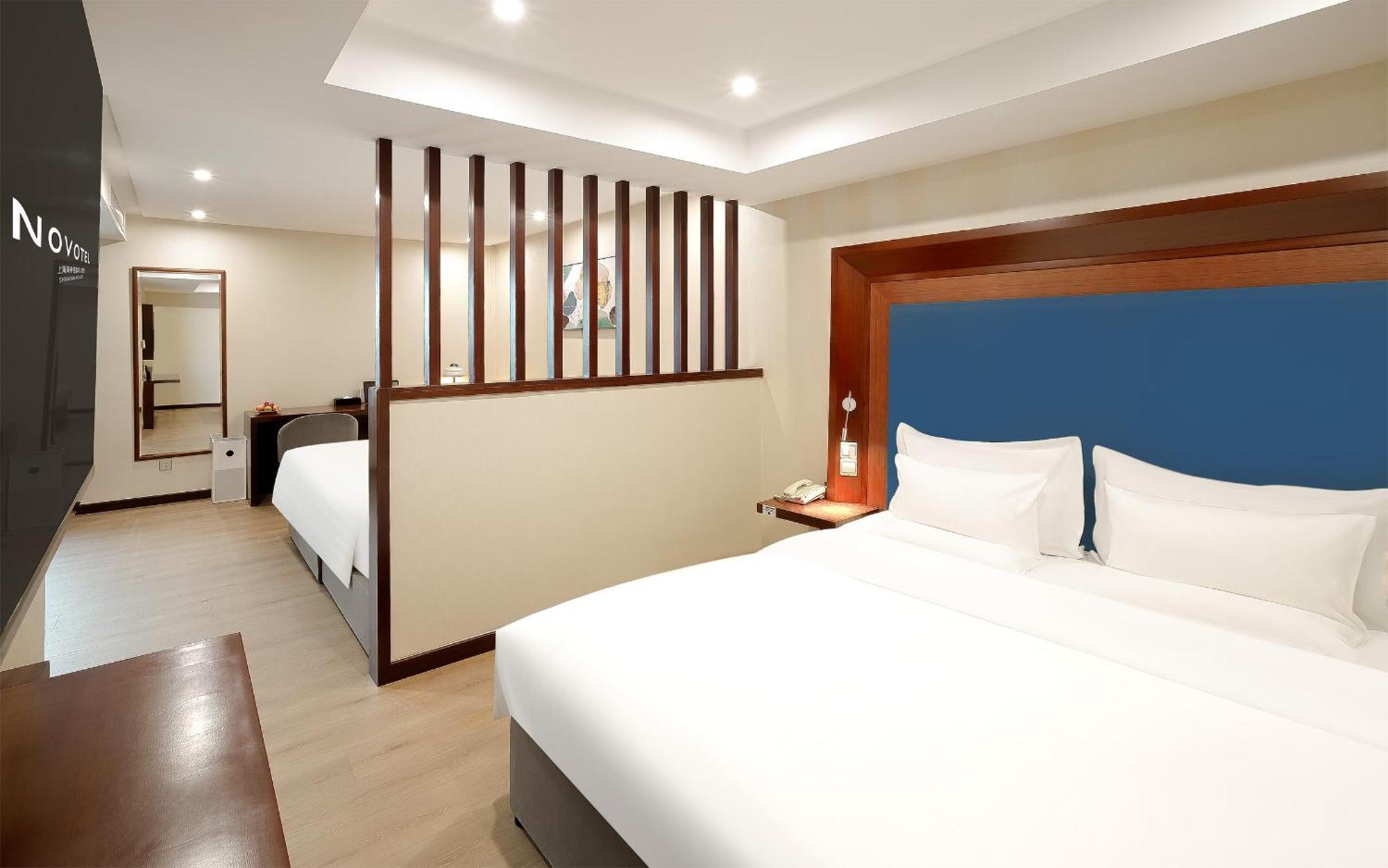 Novotel Atlantis Shanghai - Breakfast In The Clouds With River View In The Revolving Restaurant & 24Hours Free Self-Laundry Xangai Exterior foto