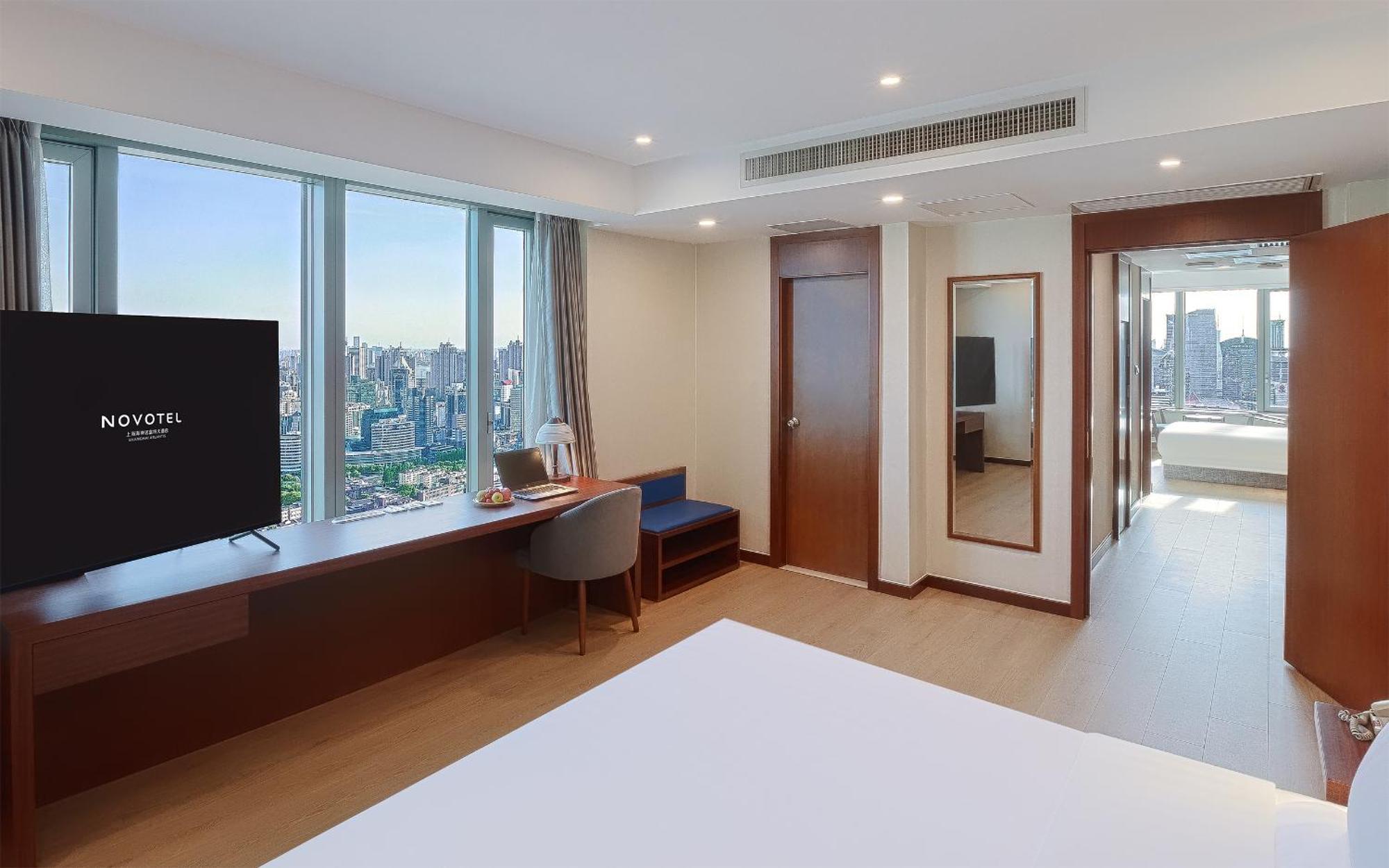Novotel Atlantis Shanghai - Breakfast In The Clouds With River View In The Revolving Restaurant & 24Hours Free Self-Laundry Xangai Exterior foto